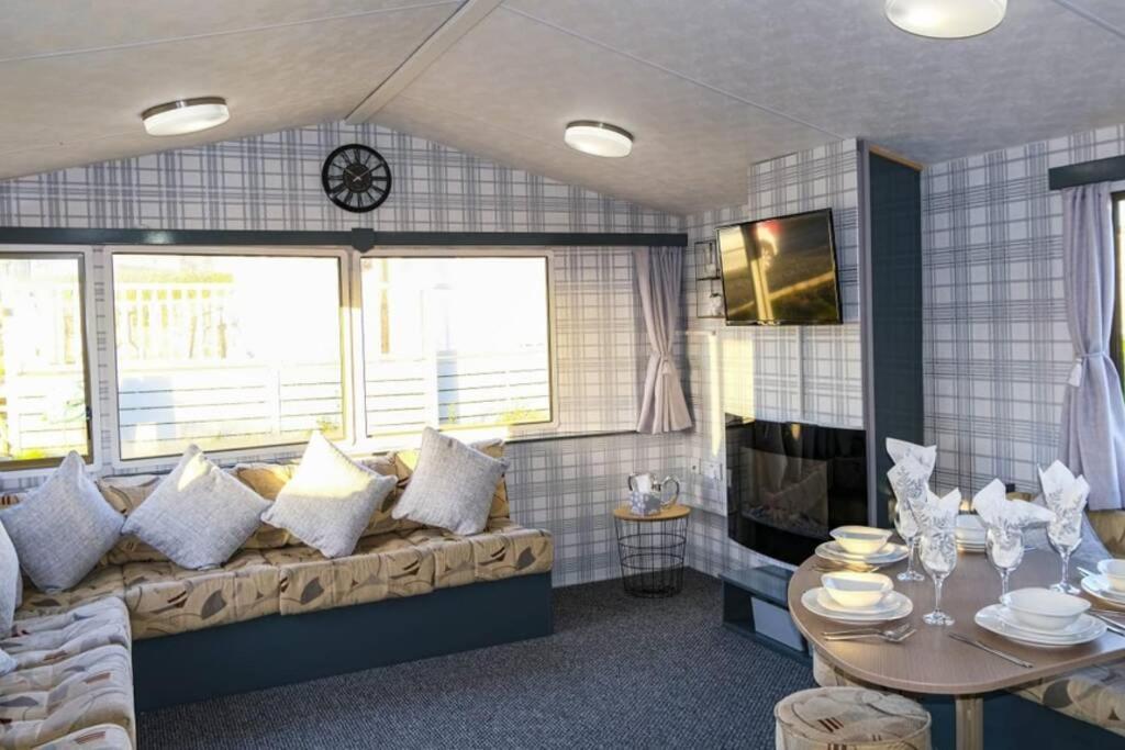 Villa Hillingworth'S Hot Tub Retreat - St Cyrus à Garvock Extérieur photo